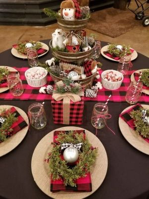 black plaid table