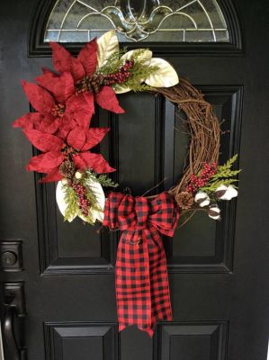 poinsettia wreath