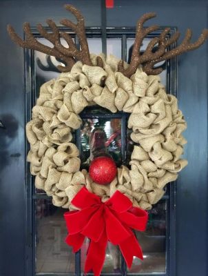  Country Reindeer Wreath