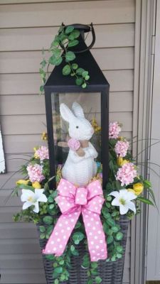 Outdoor Easter Decorations!