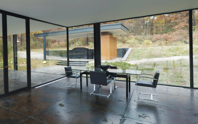 glass house dining set