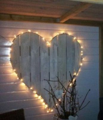 yellow heart light