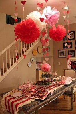 heart garland table