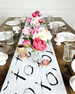 xo white table