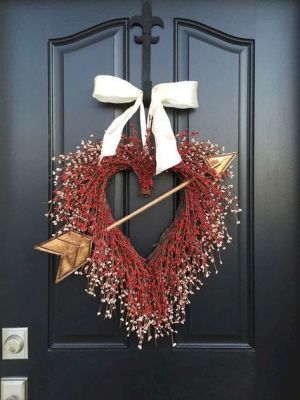 gold arrow wreath